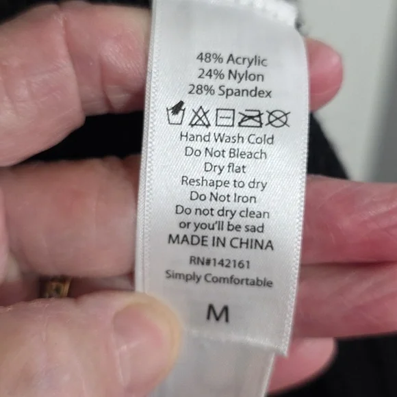 LuLaRoe Women's Cardigan Sweater Black/White Southwest Design Cozy Soft Sz M EUC - Picture 3 of 9